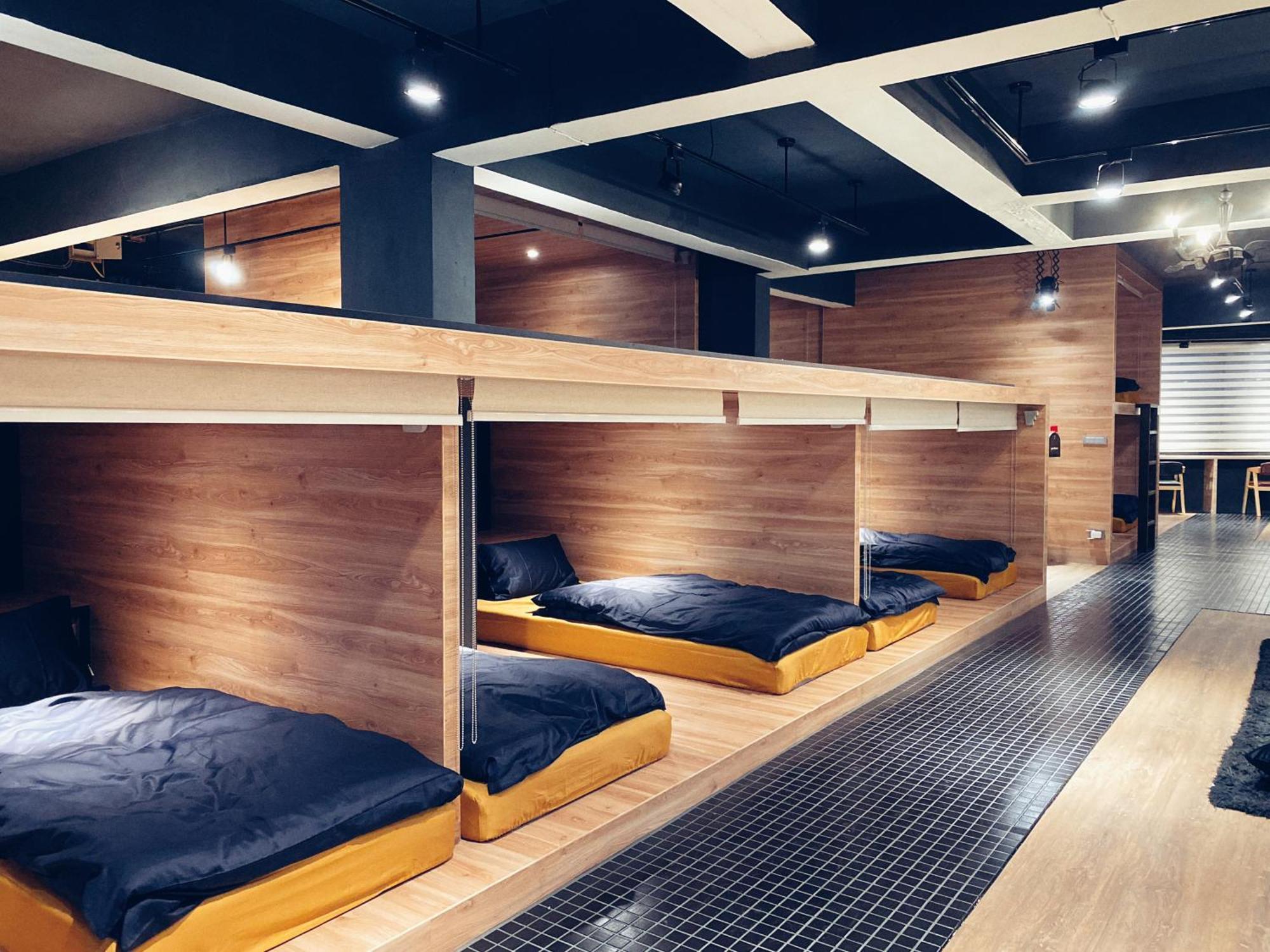 Perbed Hostel-Taichung Station Экстерьер фото